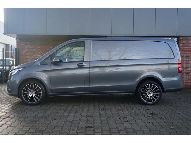Mercedes-Benz Vito 116 CDI Lang 2020 Diesel 24