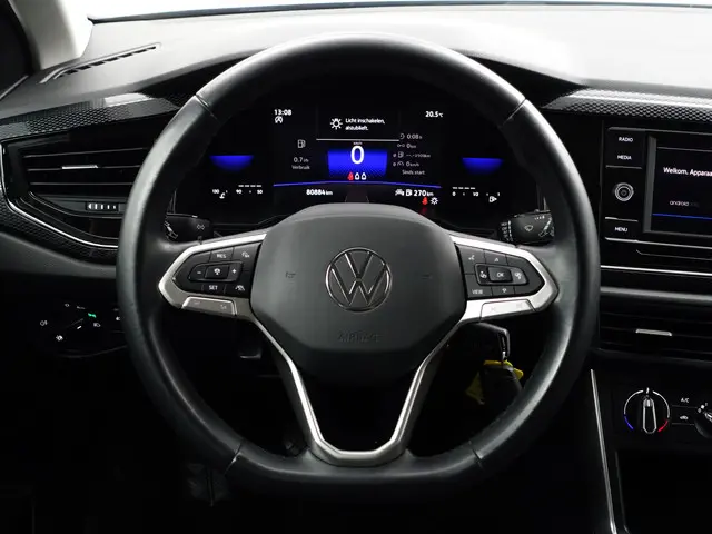 Volkswagen Polo 1.0 TSI Life- 2022 Benzine 12
