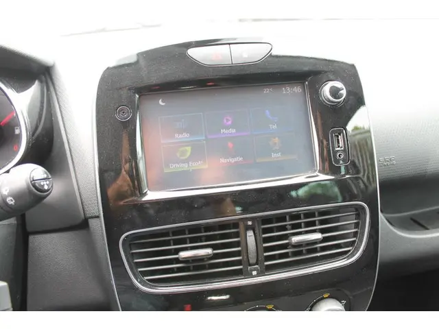 Renault Clio 0.9 TCe Limited 2018 Benzine 14