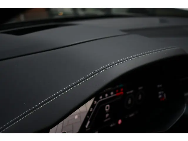 Audi RSQ8 4.0 TFSI quattro 810pk 2022 Benzine 45