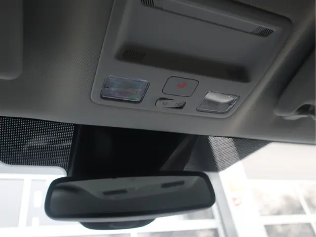 Ford Focus 1.0 EcoBoost Hybrid 2024 Hybride Benzine 33