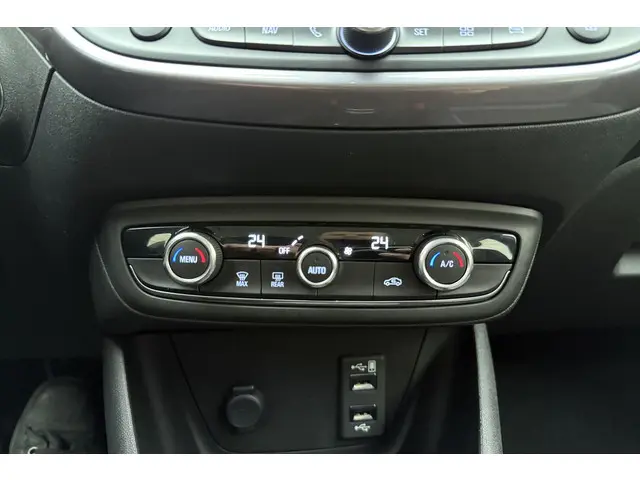 Opel Crossland X 1.2 Turbo Innovation 2018 Benzine 23