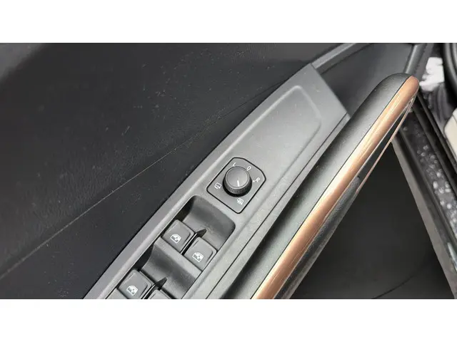 Škoda Fabia 1.0 TSI Business Edition 2025 Benzine 13