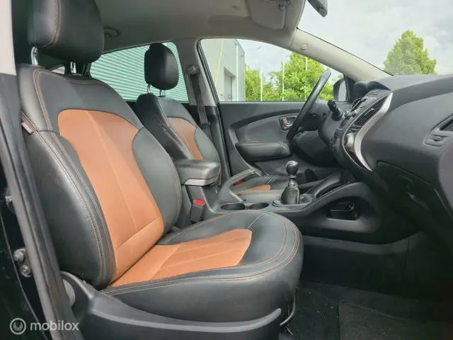 Hyundai ix35 1.6i GDI Dynamic | Airco | NAP 2013 Benzine 24