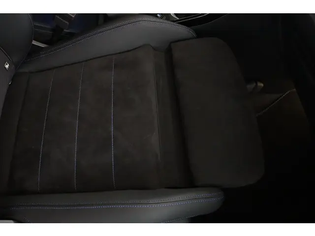 BMW X1 sDrive18i 2023 Benzine 38