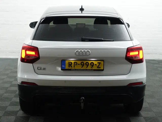 Audi Q2 1.0 TFSI S-line Aut- 2018 Benzine 32