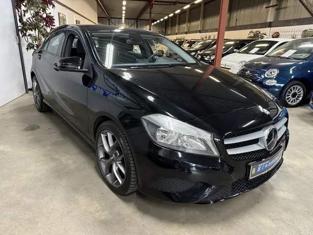 Mercedes-Benz A-Klasse 180 2012 Benzine 4