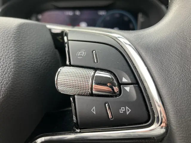 Škoda Kamiq 1.0 TSI Bus.Ed. 2021 Benzine 21