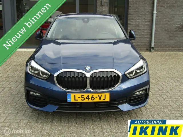 BMW 1 Serie 118i High Executive | Trekhaak 2020 Benzine 2