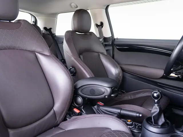 MINI 3-Deurs Cooper 2018 Benzine 10
