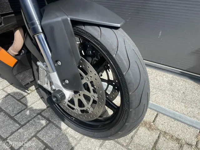 KTM 990 SuperDuke R 2012 Benzine 5