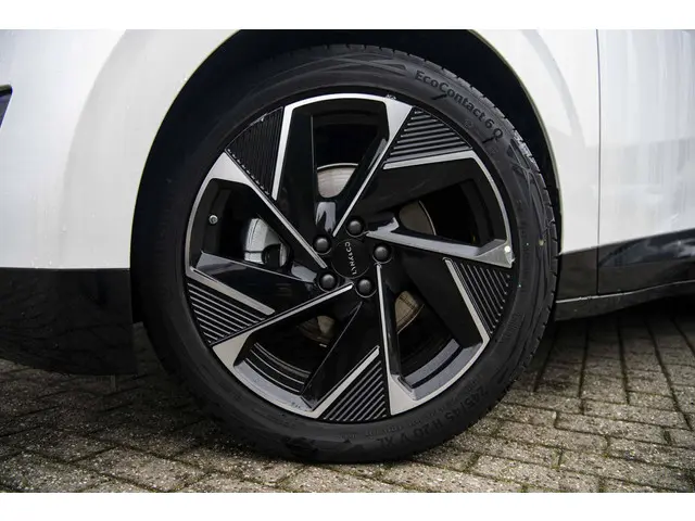 Lynk & Co 02 More 66 kWh 2025 Elektrisch 4