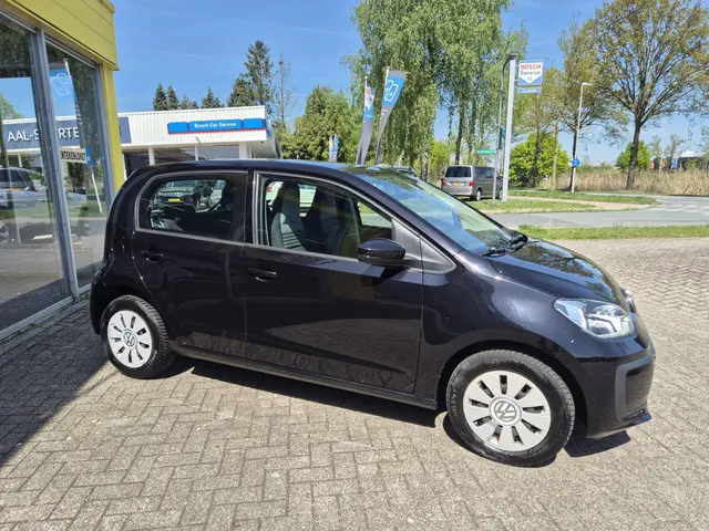 Volkswagen up! 1.0 BMT move up! 2020 Benzine 3