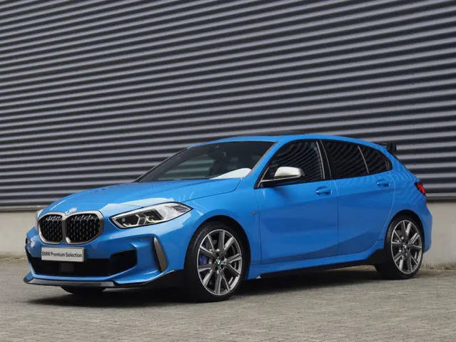 BMW 1 Serie 5-deurs M135i xDrive 2019 Benzine 41