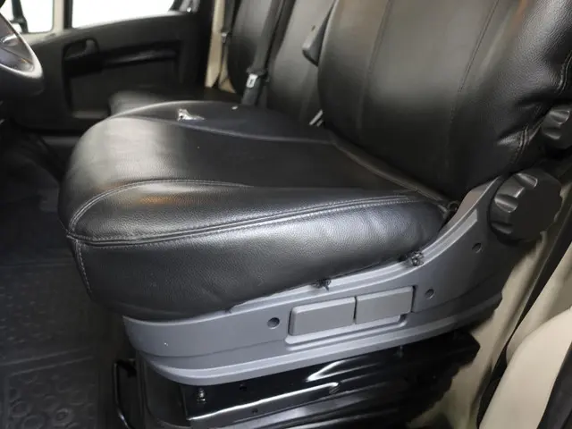 Peugeot Boxer 165PK L3H2 Premium 2021 Diesel 18