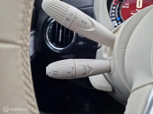 Fiat 500 1.0 Hybrid Star 2020 Benzine 33