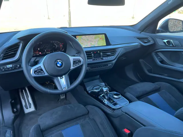 BMW 1 Serie 120i 2023 Benzine 11