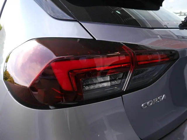 Opel Corsa 1.2 Turbo GS 2023 Benzine 36