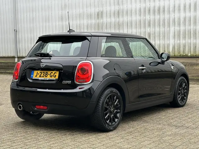 MINI Cooper Mini 1.5 Aut. 136pk Pepper 2020 Benzine 36