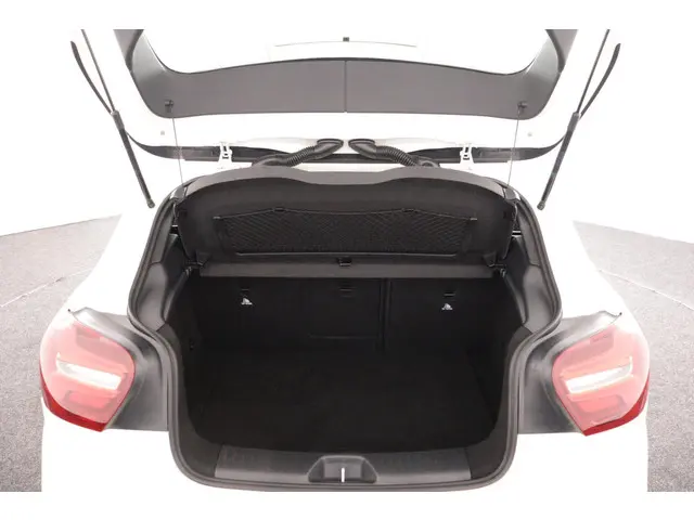 Mercedes-Benz A-Klasse 180 Ambition 2018 Benzine 16