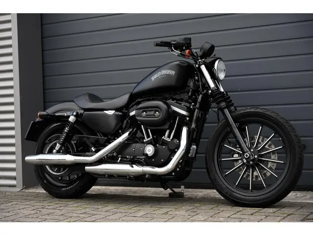 Harley-Davidson Sportster XL 883 Iron 2014 Benzine 3