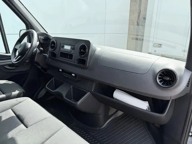 Mercedes-Benz eSprinter 312 2022 Elektrisch 9