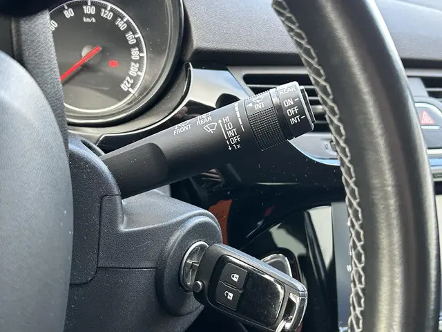 Opel Corsa 1.4 Black Edition 2018 Benzine 25