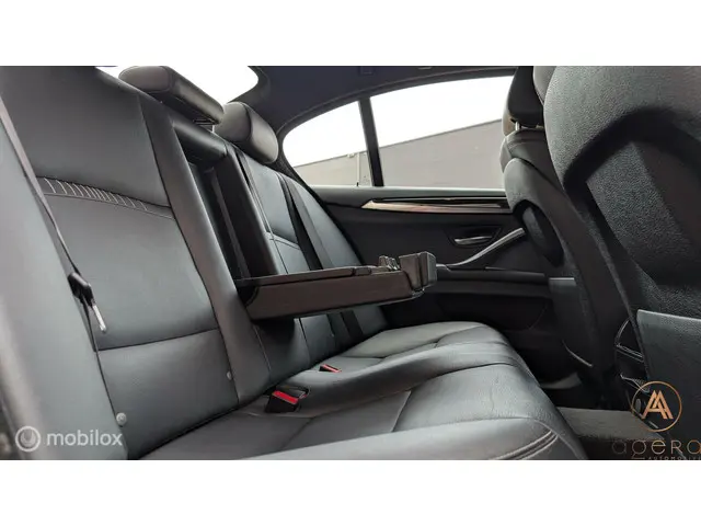 BMW 5 Serie 520i Luxury Line 2014 Benzine 36