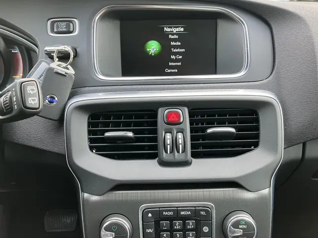 Volvo V40 Cross Country 1.5 T3 Summum 2016 Benzine 25