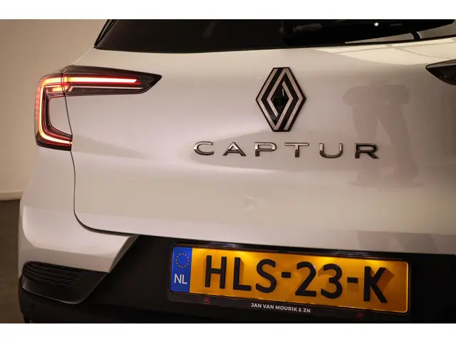 Renault Captur 1.3 mild hybrid Techno 160pk 2024 Benzine 23