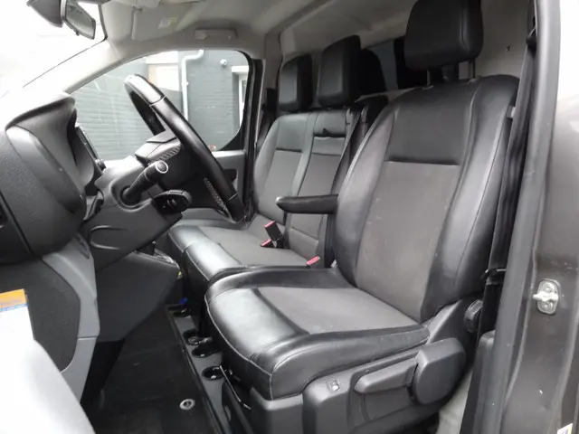 Opel Vivaro 2.0 CDTI L3H1 Innovation 2019 Diesel 8