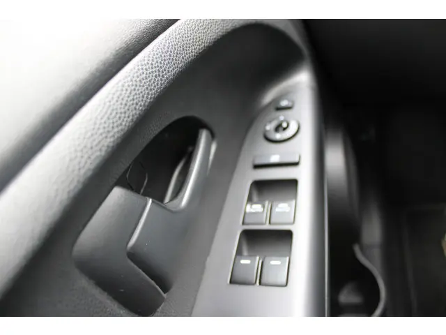 Kia Venga 1.6 CVVT DynamicLine//Automaat!! 2016 Benzine 6