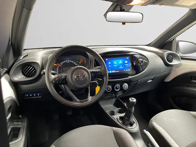 Toyota Aygo X 1.0 VVT-i MT Play Limited 2024 Benzine 6