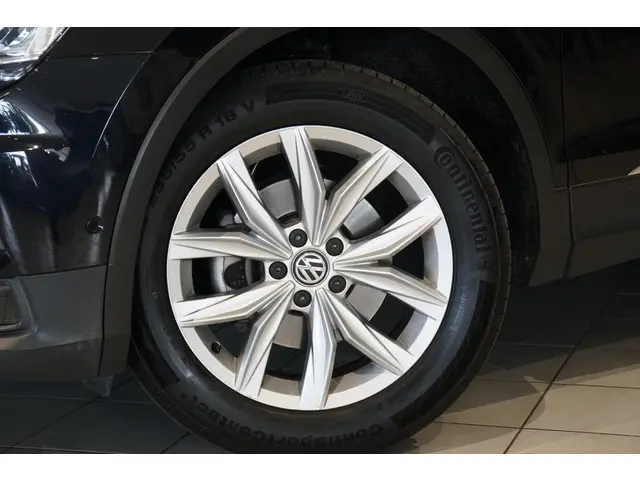 Volkswagen Tiguan 1.4 TSI ACT Highline 2018 Benzine 32