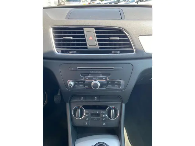 Audi Q3 1.4 TFSI Advance 2018 Benzine 13