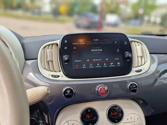 Fiat 500 1.2 Lounge 2018 Benzine 8