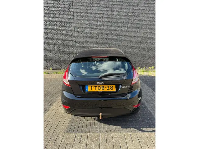Ford Fiesta 1.0 48KW/65PK 5D 2014 Zwart 2014 Benzine 8