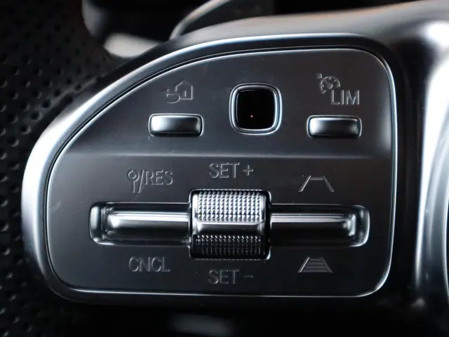 Mercedes-Benz EQA 250+ AMG Line 71 kWh 2023 Elektrisch 18