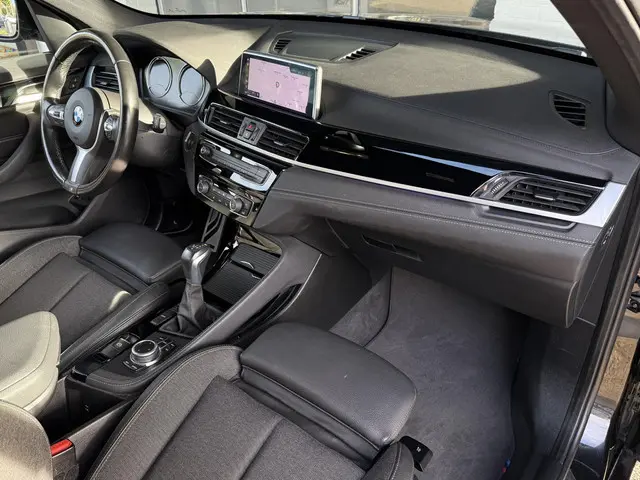 BMW X1 xDrive25e M SPORT 2021 Hybride Benzine 6