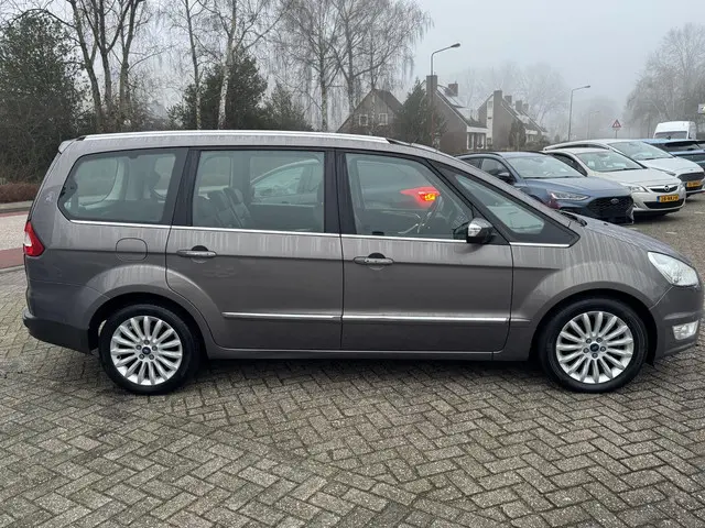 Ford Galaxy 2