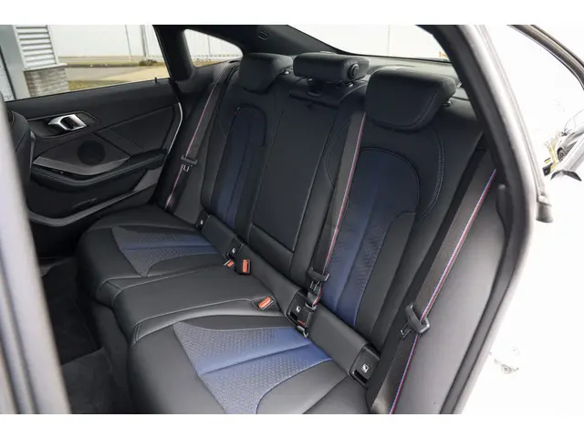 BMW 2 Serie Gran Coupé 218i M-Sport Pro 2023 Benzine 35