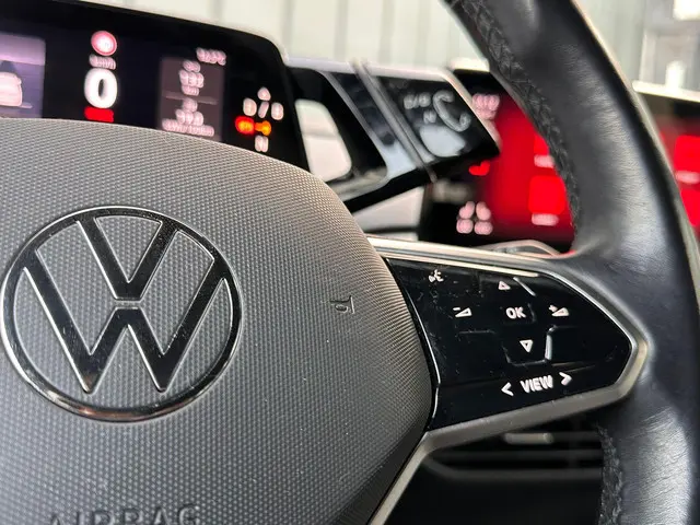 Volkswagen ID.4 First 77 kWh 2020 Elektrisch 22