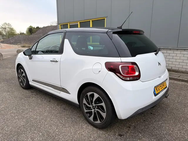 DS DS 3 1.2 PureTech So Chic 2016 Benzine 4