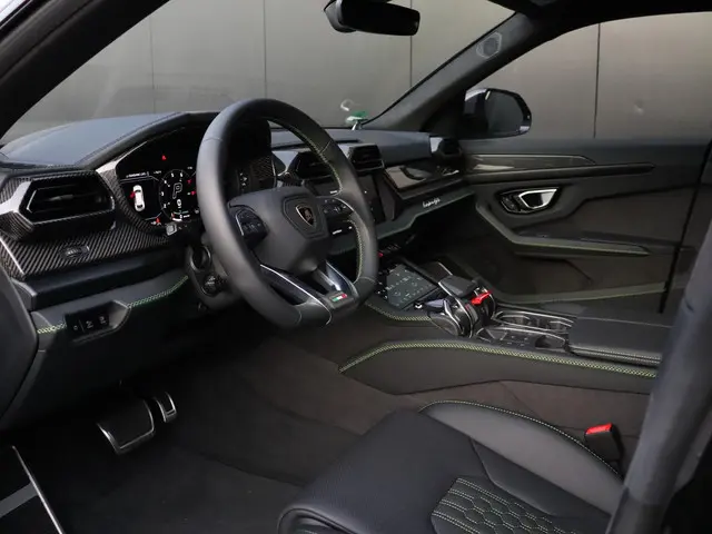 Lamborghini Urus 4.0 V8 Hybrid SE 2026 Hybride Benzine 13