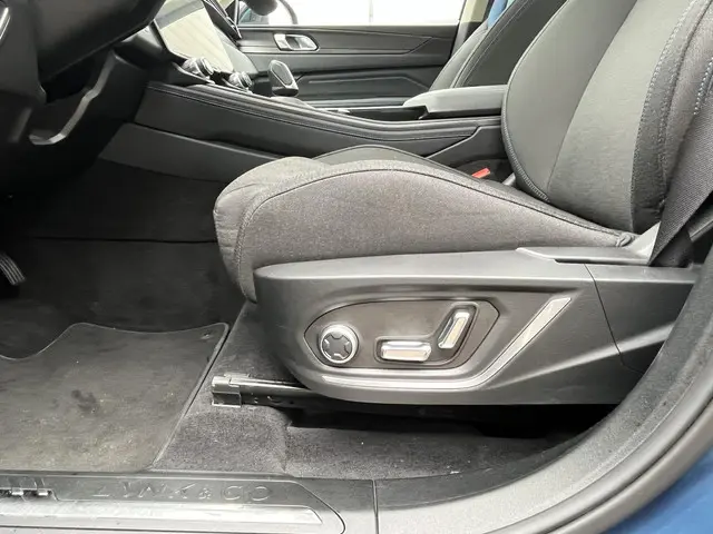 Lynk & Co 01 1.5 2023 Hybride Benzine 22