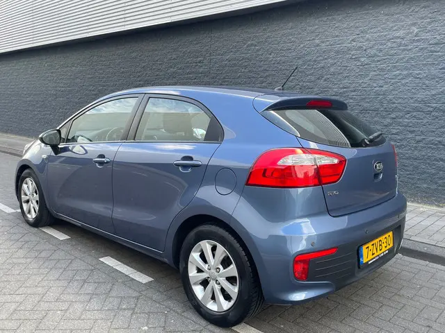 Kia Rio 1.2 CVVT ComfortLine 2015|Airco|Cruise 2015 Benzine 5
