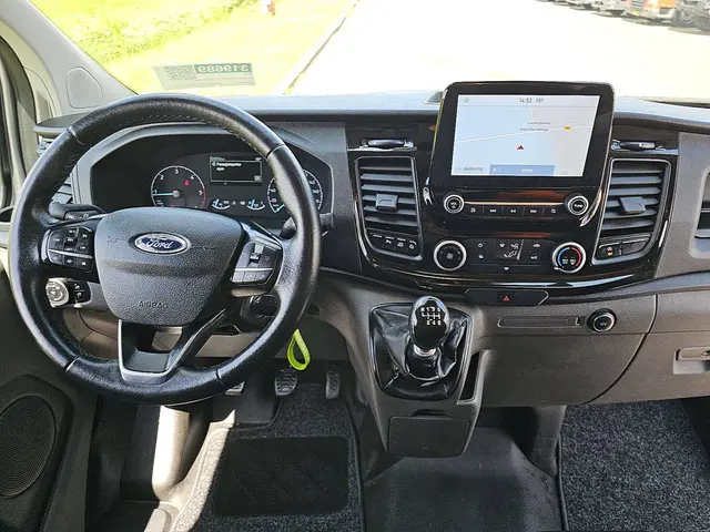 Ford Transit Custom 2.0 2021 Diesel 8