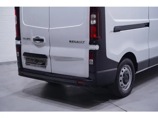 Renault Trafic 2.0 dCi 120pk L2H1 Airco, 2021 Diesel 17