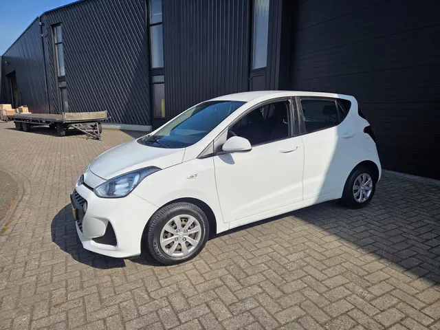 Hyundai i10 1.0i Comfort 2017 Benzine 2