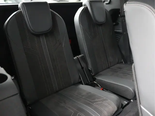 Peugeot 5008 1.2 PureTech Blue Lease GT 2021 Benzine 29